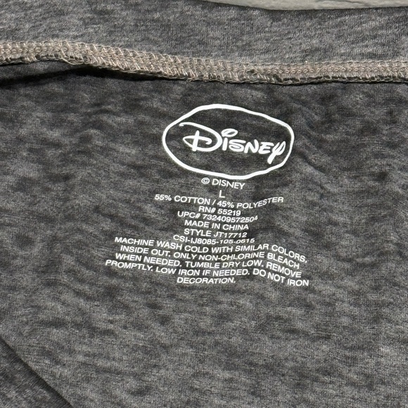 Bundle of 5 Large Disney Graphic T-Shirts - Picture 2 of 11